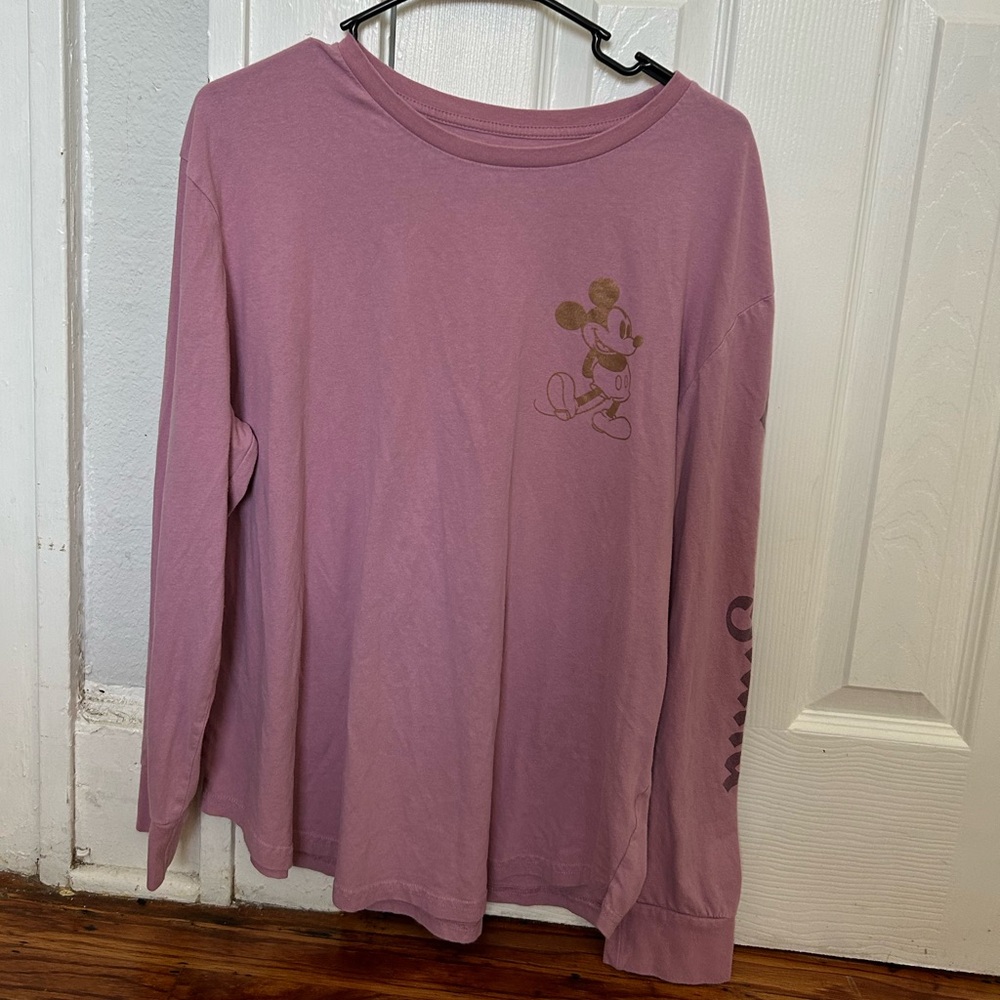 Disneyland Long Sleeve shirt